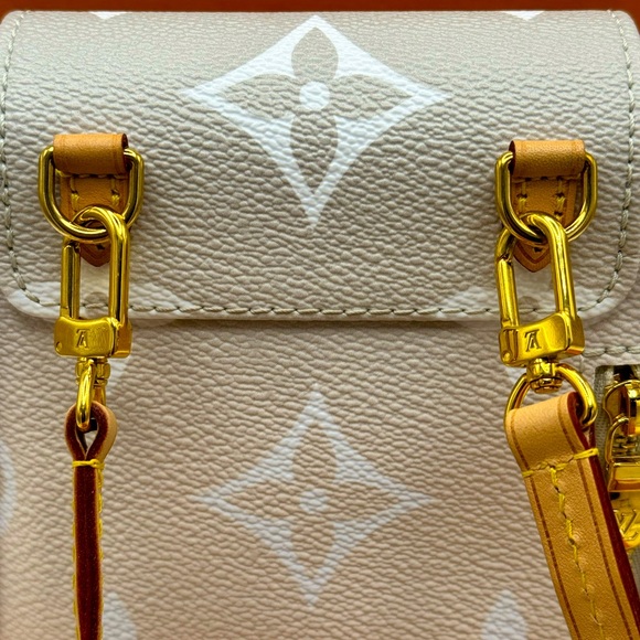 ‼️SOLD‼️Louis Vuitton Mist Gray Giant Monogram Coated Canvasby The Pool Backpack - Picture 11 of 17